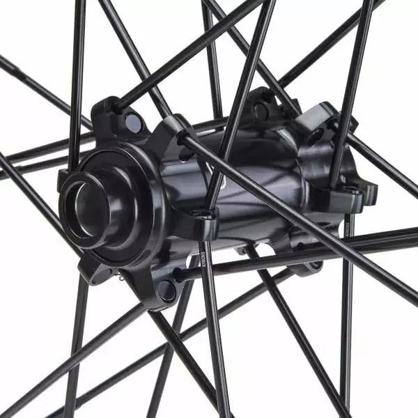 Paire De Roues CRANKBROTHERS IODINE 2 27,5'' Axe Av. 15x110 Mm - Ar. 12x148 Mm Boost Noir/Gris 8 Paire De Roues CRANKBROTHERS IODINE 2 27,5'' Axe Av. 15x110 Mm - Ar. 12x148 Mm Boost Noir/Gris – Image 6