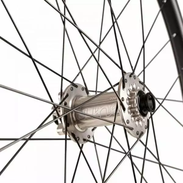 Paire De Roues TUNE BB23 KillHill 29" Axe Av. 15x110 Mm - Ar. 12x148 Mm Boost 8 Paire De Roues TUNE BB23 KillHill 29" Axe Av. 15x110 Mm - Ar. 12x148 Mm Boost – Image 6