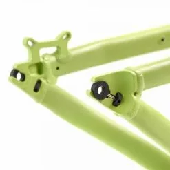 Cadre VTT DARTMOOR TWO6PLAYER PRO 26" Vert 18 Cadre VTT DARTMOOR TWO6PLAYER PRO 26" Vert -Roues VTT 29 Soldes Magasin 600x600 282665 1653980078296