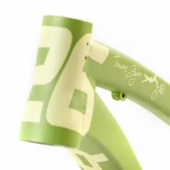 Cadre VTT DARTMOOR TWO6PLAYER PRO 26" Vert 16 Cadre VTT DARTMOOR TWO6PLAYER PRO 26" Vert -Roues VTT 29 Soldes Magasin 600x600 282665 16539800811066